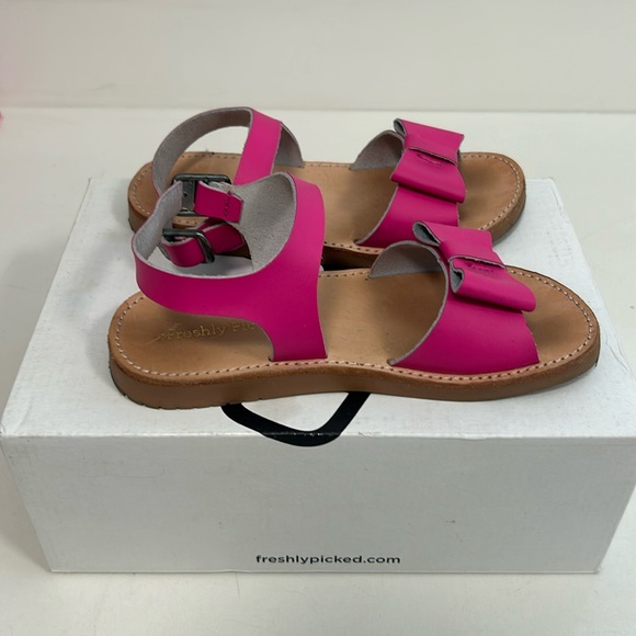 Freshly Picked Pink Fuschia Bayview Sandal FP 11 (US 12.5) - Picture 7 of 10
